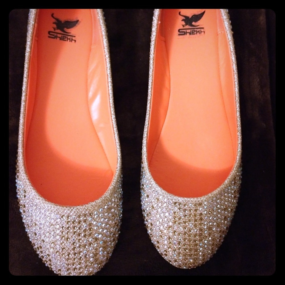 New Glittery shiekh flats